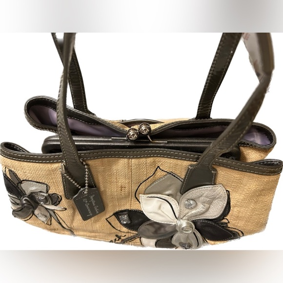 Coach Special Edition Hamptons Archive 10th Anniversary Straw & Leather Handbag - Picture 5 of 13